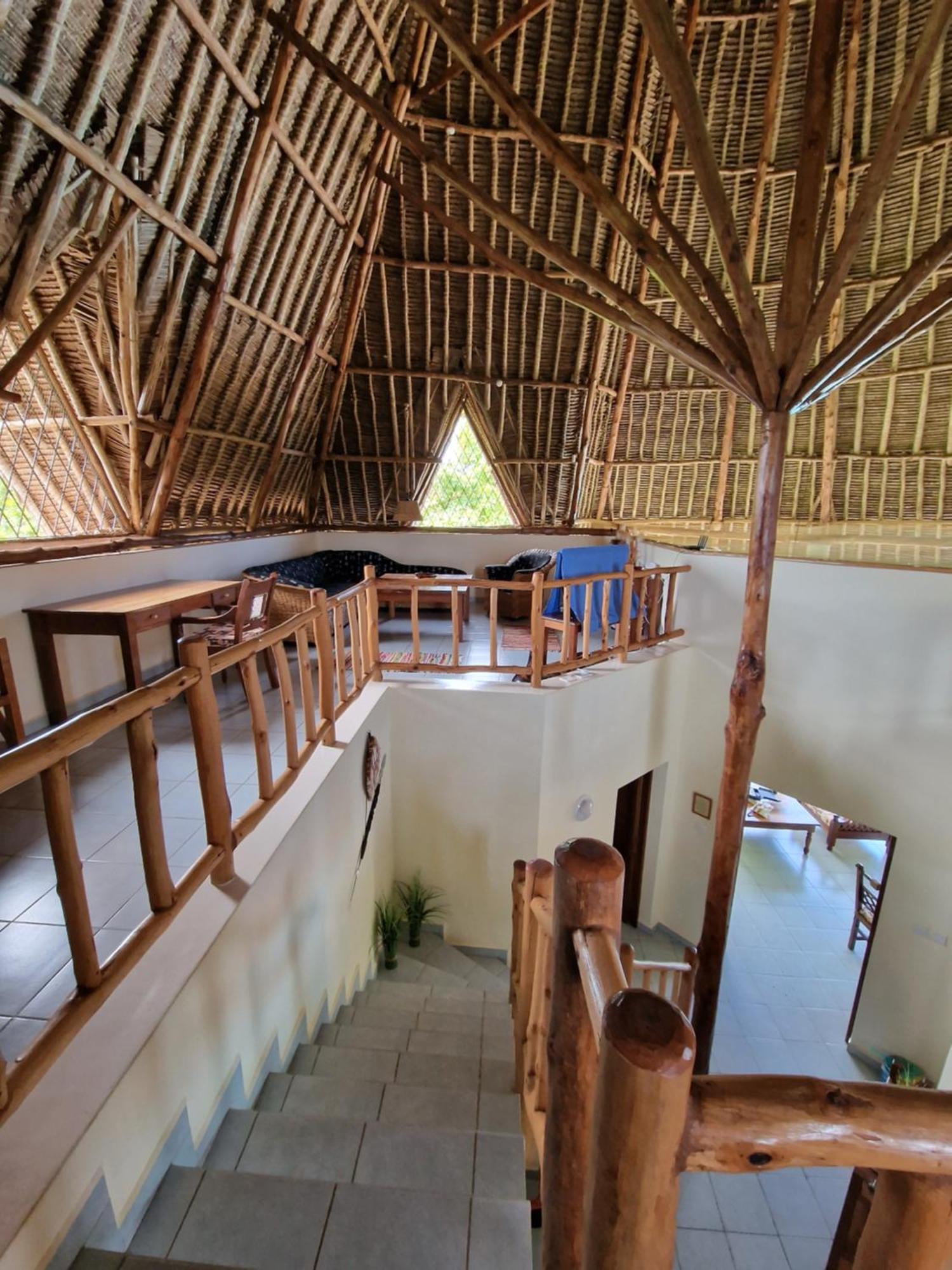 Paradiesische Villa Maisha Mazuri Mit Pool. Terrasse Und Personal Diani Beach Eksteriør billede