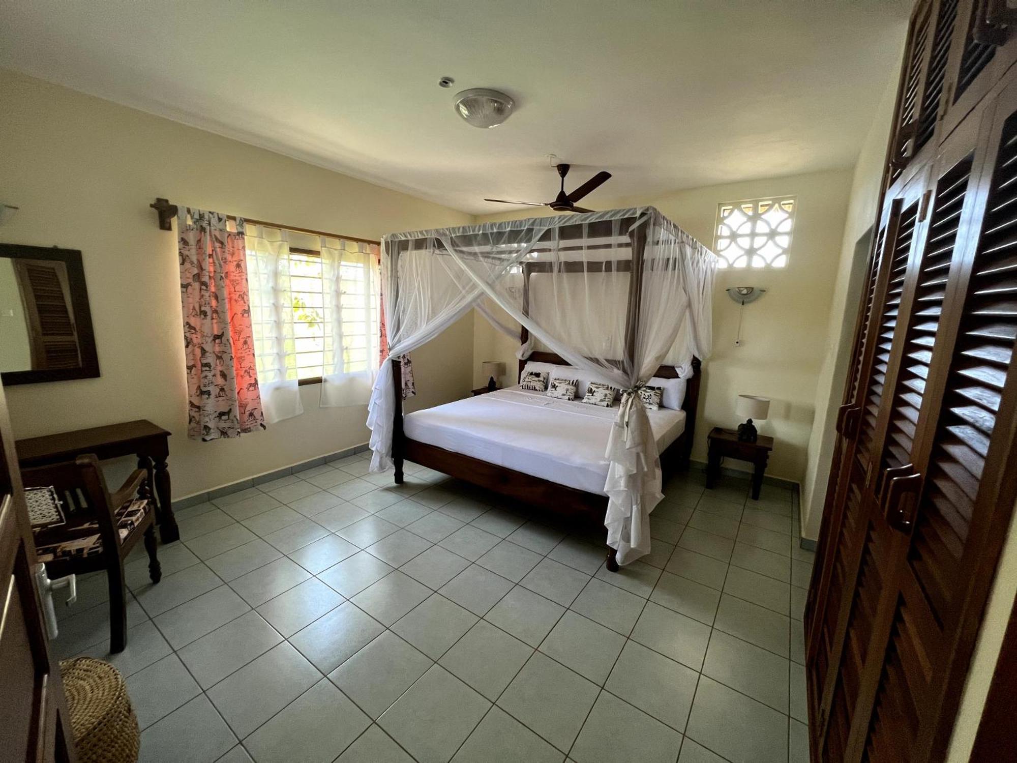Paradiesische Villa Maisha Mazuri Mit Pool. Terrasse Und Personal Diani Beach Eksteriør billede